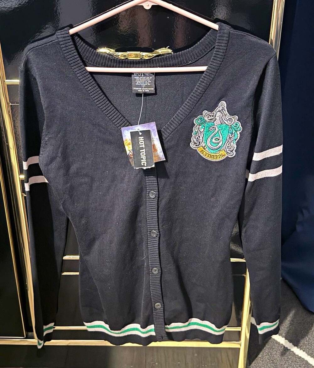 Hot Topic Harry Potter Slytherin Striped Knit Embroidered V-Neck Cardigan S/M